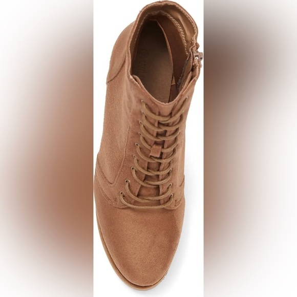 NEW! Wild Diva Lounge Lace Up Beige Combat Platform Bootie with Block Heel - Picture 4 of 6